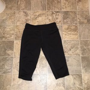Knee to mid thigh length yoga shorts